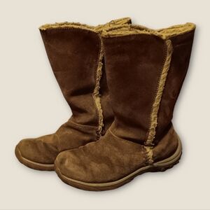 PATAGONIA WOMEN'S SIZE 6.5 BROWN LEATHER BOOTS.